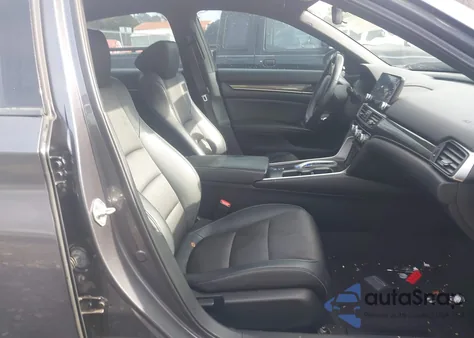 2018 Honda Accord Sport 2.0T z USA, uszkodzony, nr VIN 1HGCV2F33JA020526